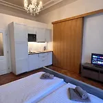 Old Town - Dusni Apartments