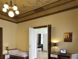 Old Town - Dusni Apartamento