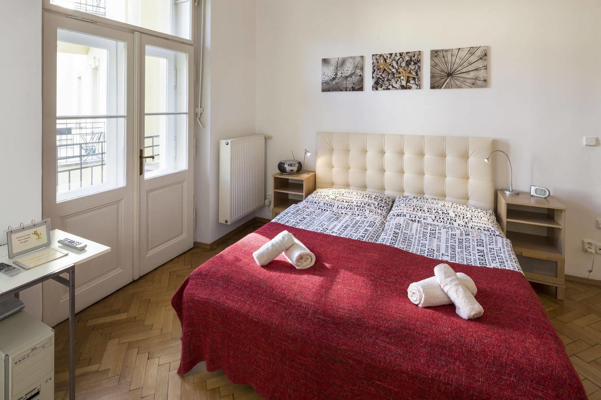 Old Town - Dusni Apartamento *